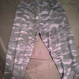 Alphalete camo joggers